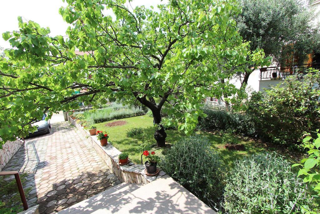 Rooms And Apartment Sanja Rovinj Exterior photo