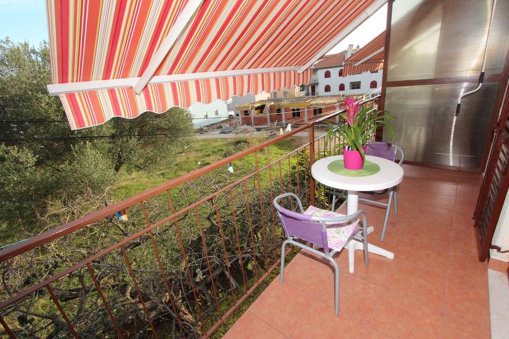 Rooms And Apartment Sanja Rovinj Exterior photo